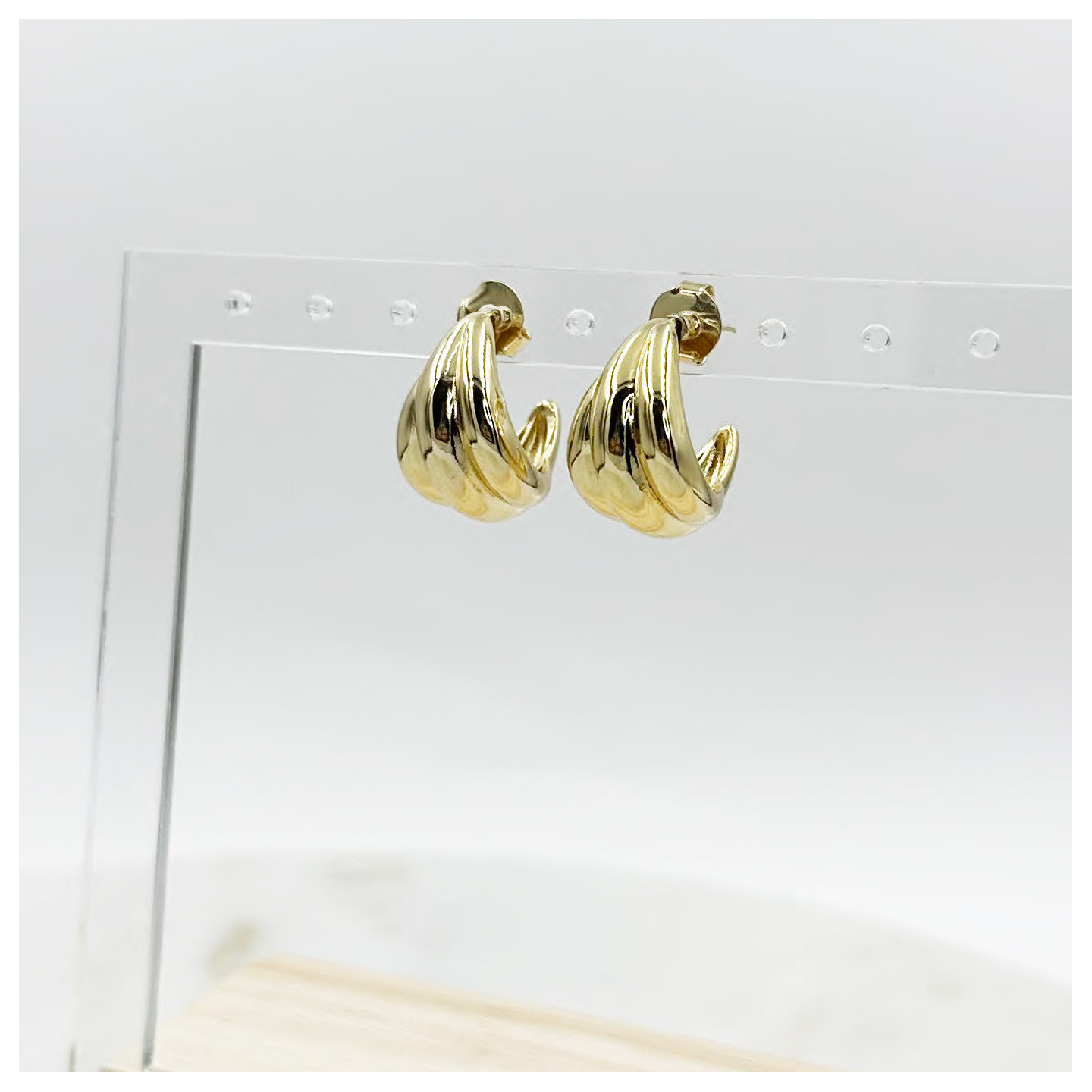 Bruna's Choice Dubai Studs - 18k gold