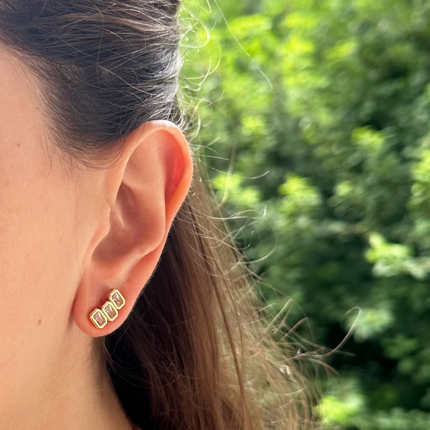 Bruna's Choice Machakos  Studs - 18k gold plated, white crystals